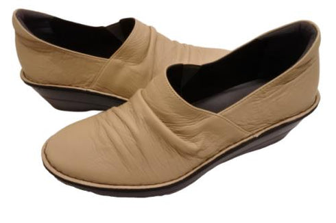 【インコルジェ3249 サンドグレイ】くしゅくしゅスマートスリッポン